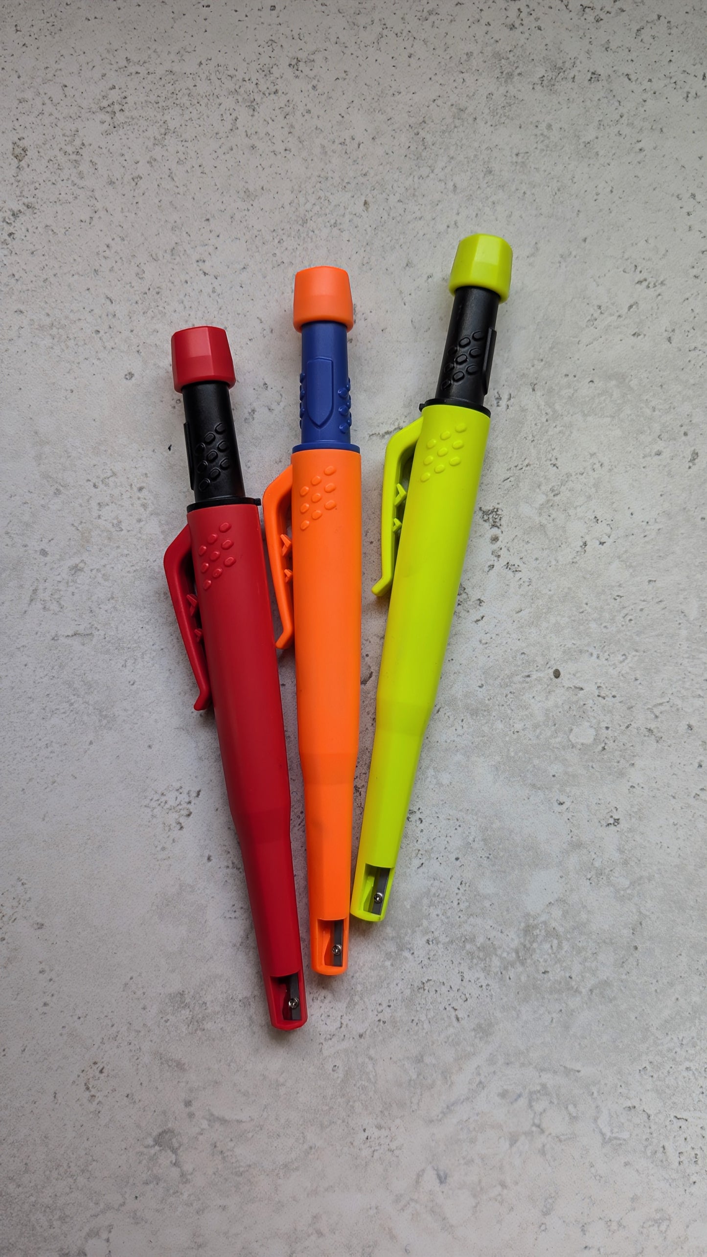 Deep Hole Pencil β Ideal for Tiling and Finishing Work