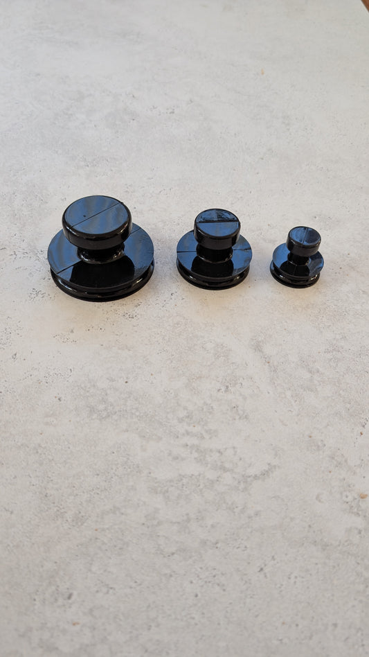 Mini suction cup