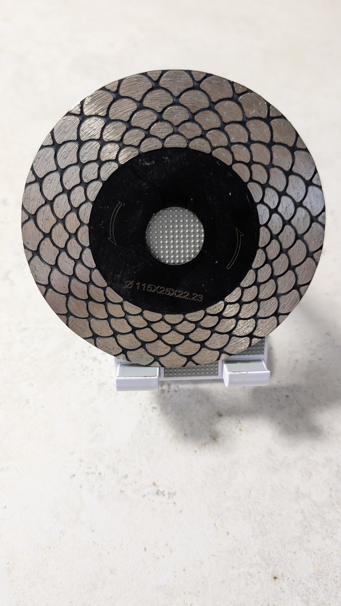 Segmented Mitre Cutting Disc – 115 mm black color
